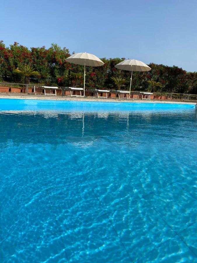 Foce del SeleAgriturismo Il Borghetto别墅 外观 照片